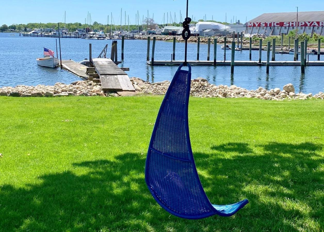 Hotel Harbor View Landing Mystic Exterior foto